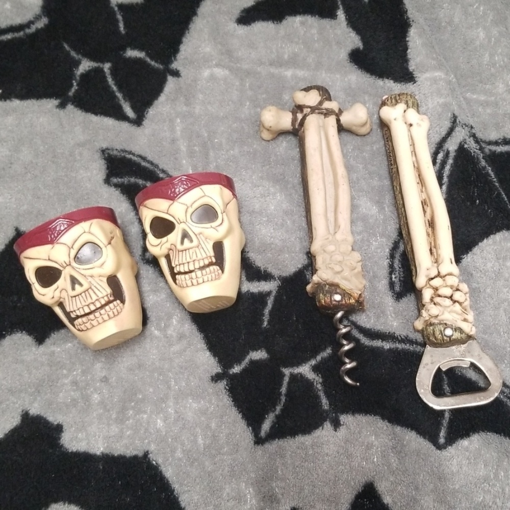 Halloween Bottle Opener/Wine Opener/Shot Glasses